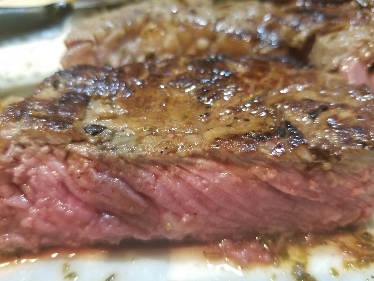 Ribeye steak (rare-medium rare)