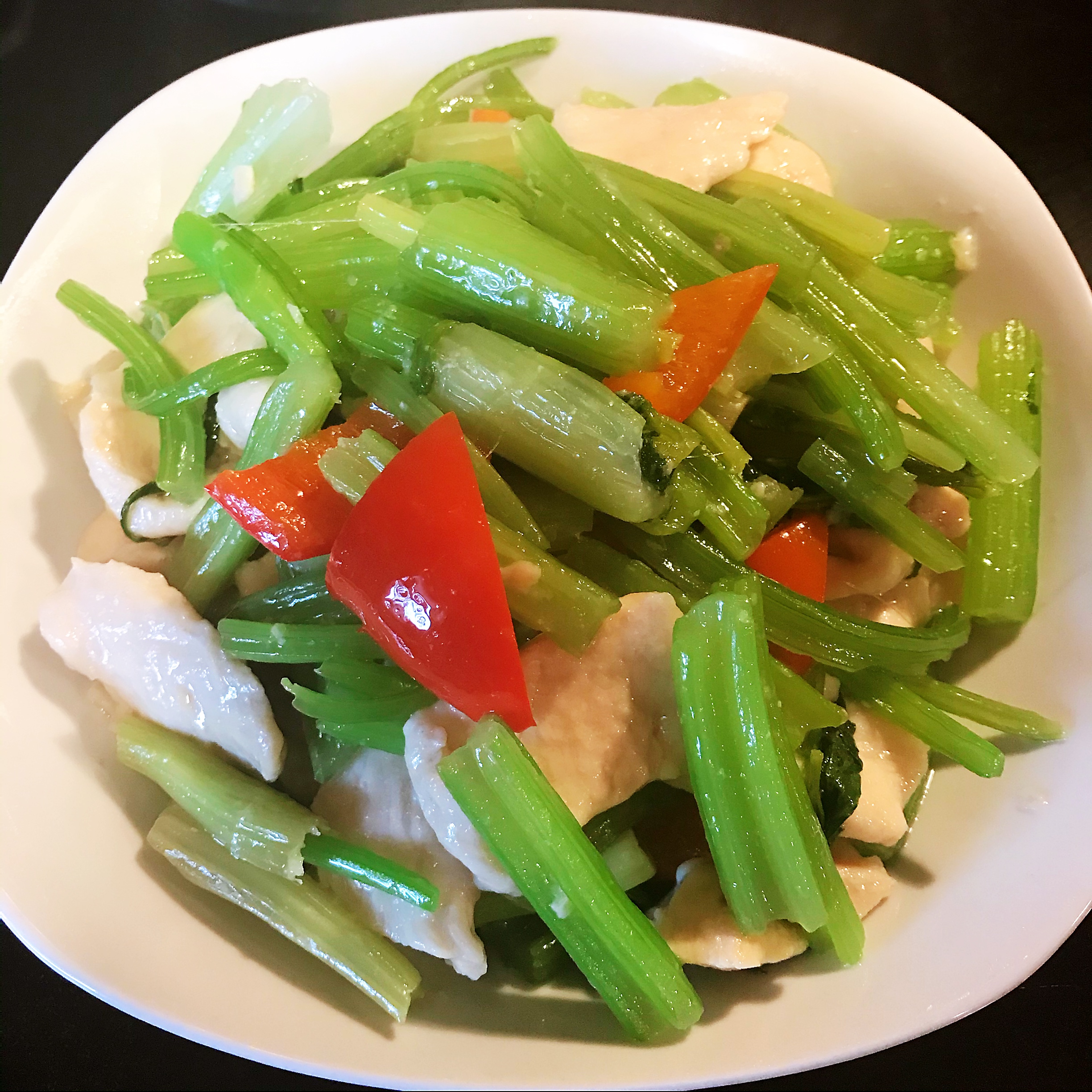 Chicken tenderloin grilled celery – AirGO recipes by EZCuisine